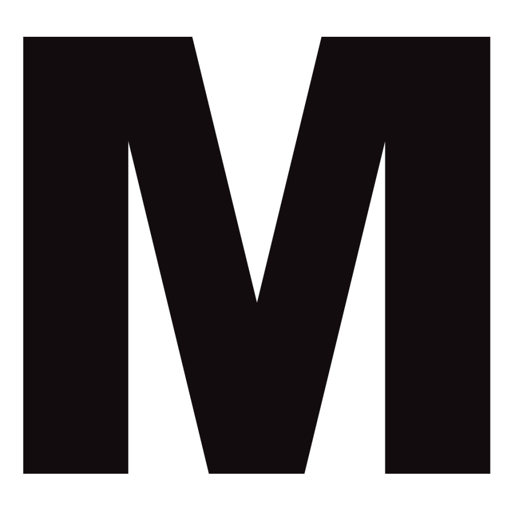 Lettre M noir sur fond blanc (20x23.4cm) - Sticker/autocollant